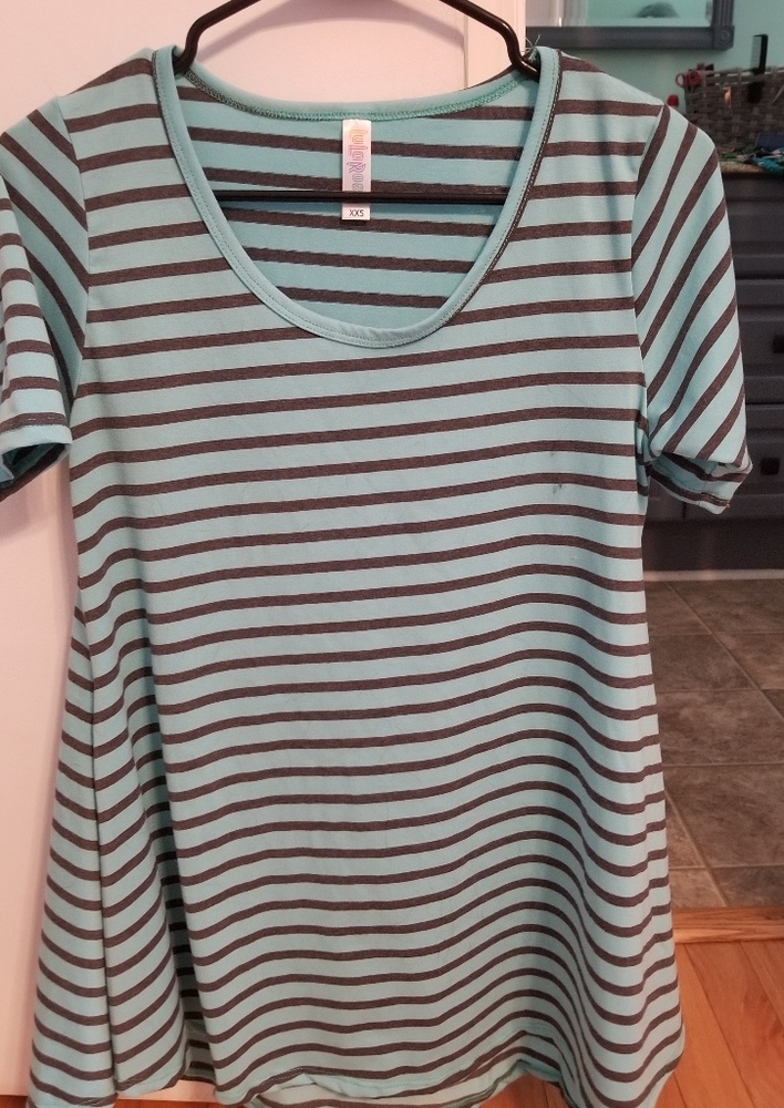 Lularoe XXS small perfect tee